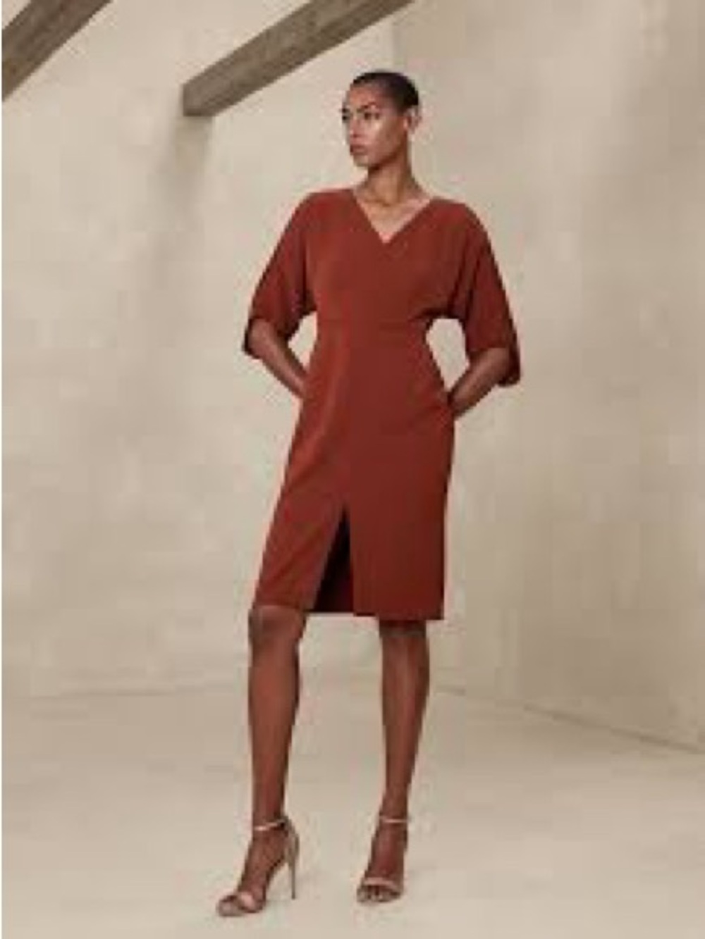 Banana Republic Burnt Caramel Sheath Dress Elbow Sleeve Front Slit size 0